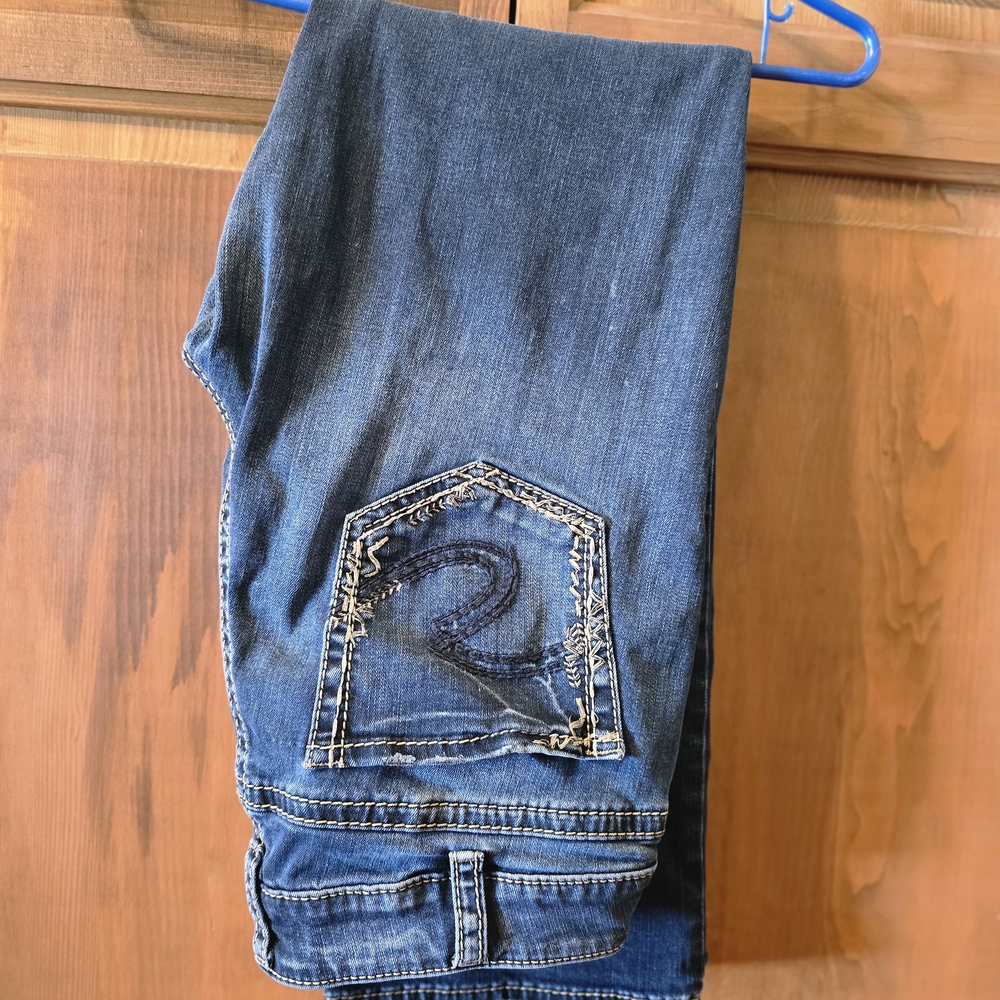 Silver Jeans Women's Boot Cut in Blue